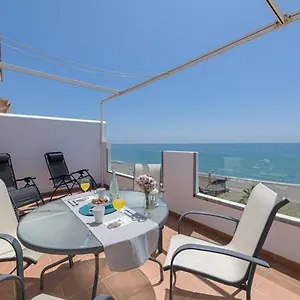 Apartment Wintowinrentals Amazing Front Sea View & Relax, Torre de Benagalbon